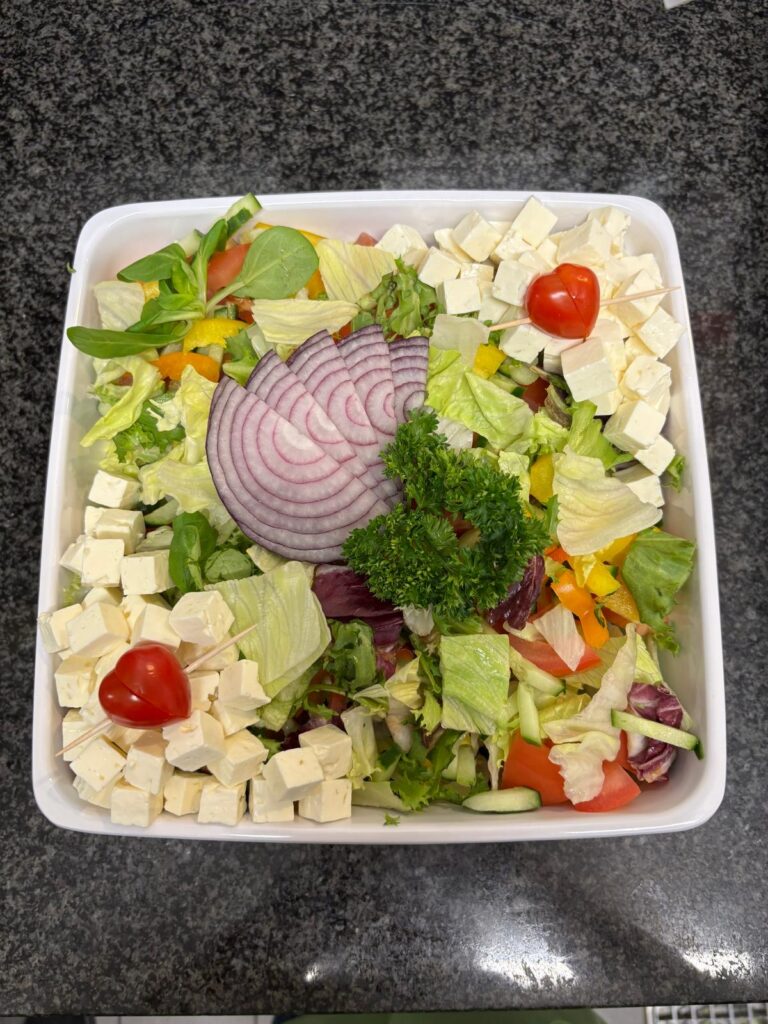 Produktbild Gemischter Salat mit Fetakäse